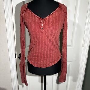 We the Free Wild Hearts Henley Rosewood Long Sleeve Button Ribbed Blouse Top XS